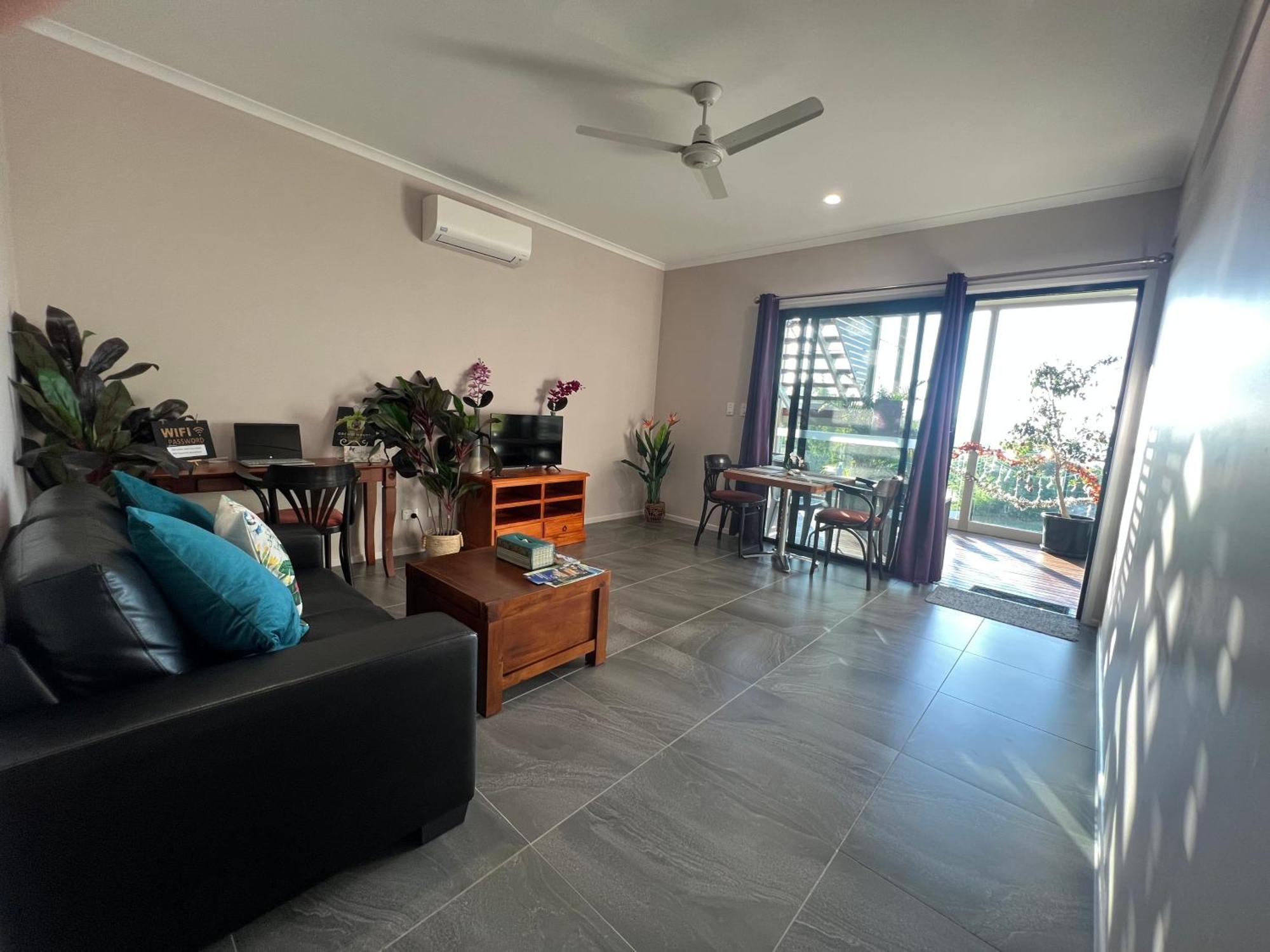 The Orchid Suite - Apartment In Куктаун Екстериор снимка
