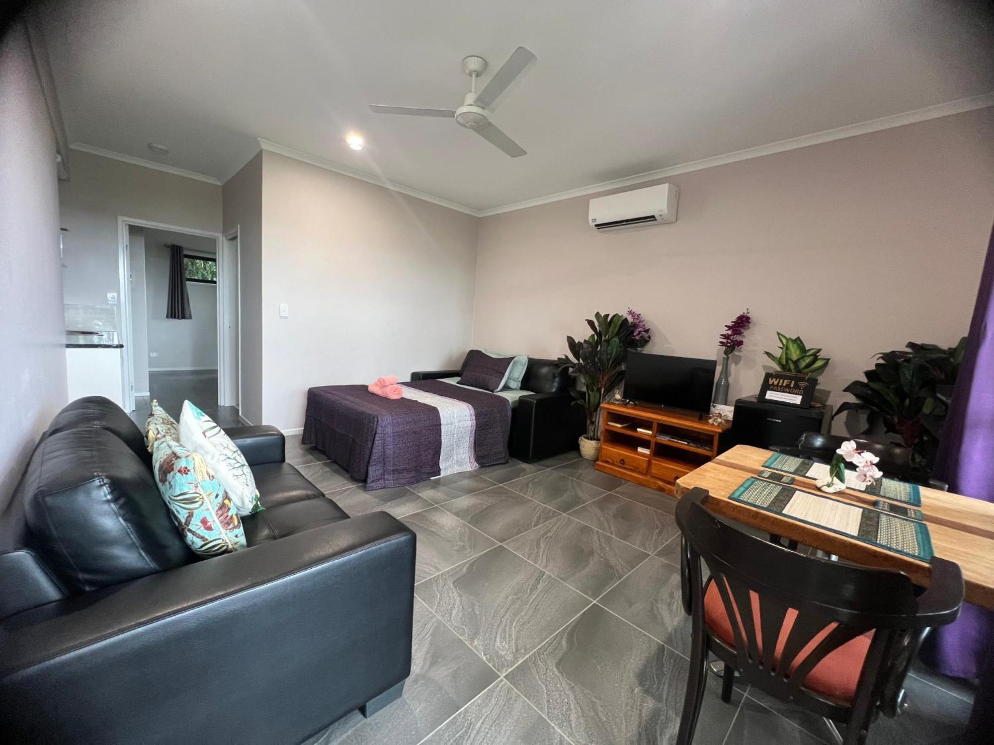 The Orchid Suite - Apartment In Куктаун Екстериор снимка